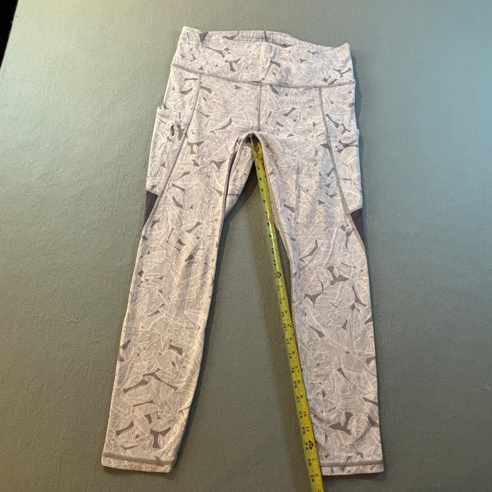 Athleta Leggings Womens L Gray White Abstract Print Side Pockets High Rise Yoga - Picture 3 of 7